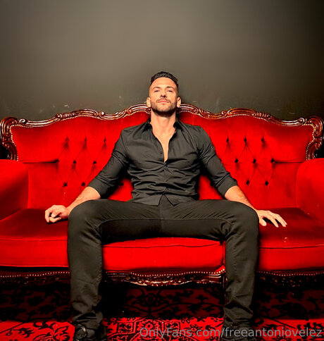 Freeantoniovelez star adult image