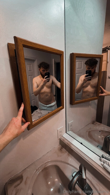 Brodenv model nudes picture