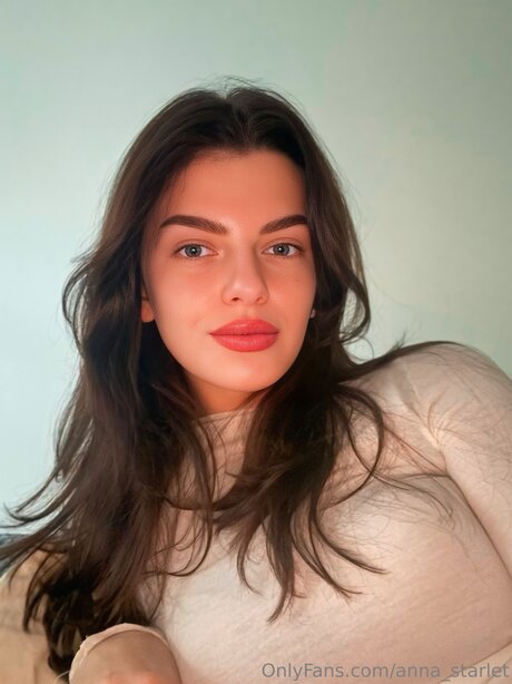 Anna Starlet hot model images