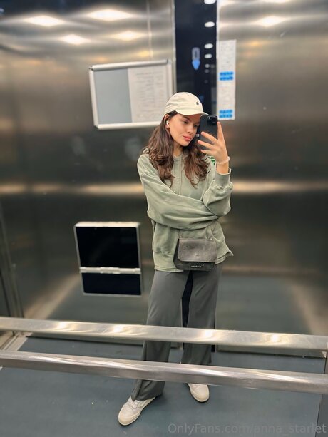 Anna Starlet pornstar nudes pics