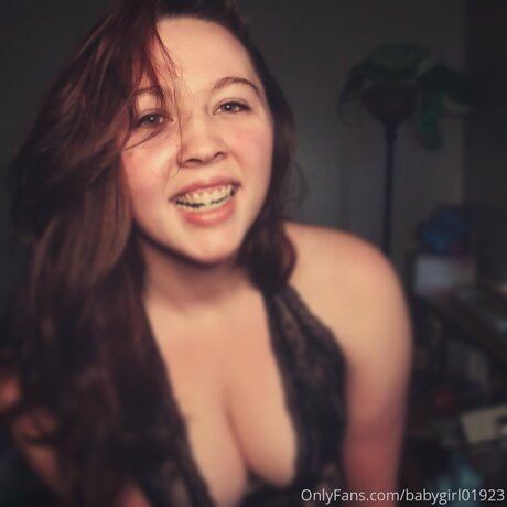 Babygirl01923 star naked img