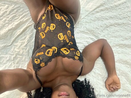 Ivonnefit free model picture