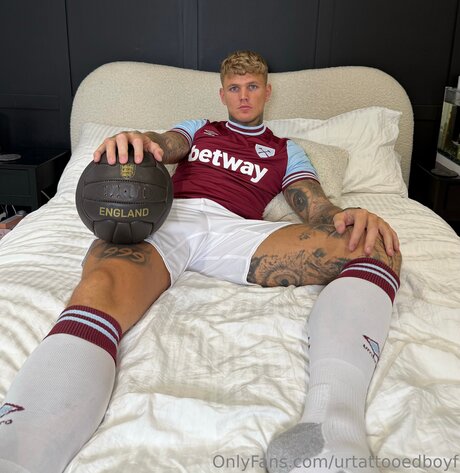 Urtattooedboyf erotic star image