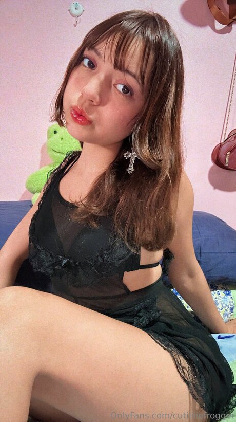 Millkyyy nude pornstar pic