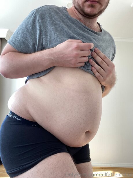 Allfattenedup nude actress picture