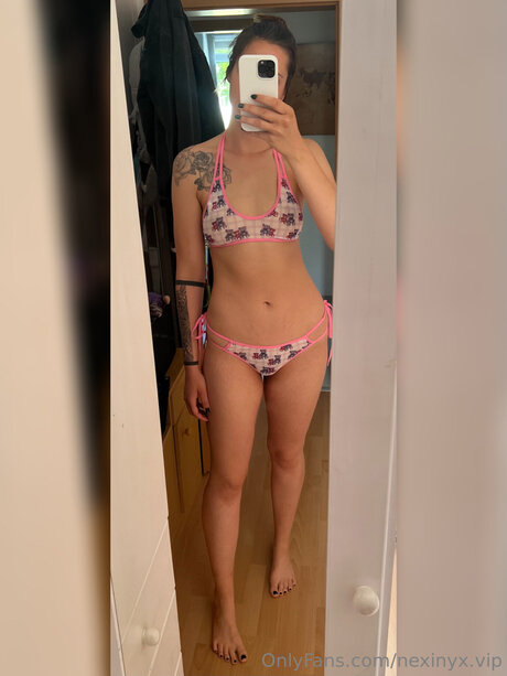 Nexinyx Vip pretty model pic