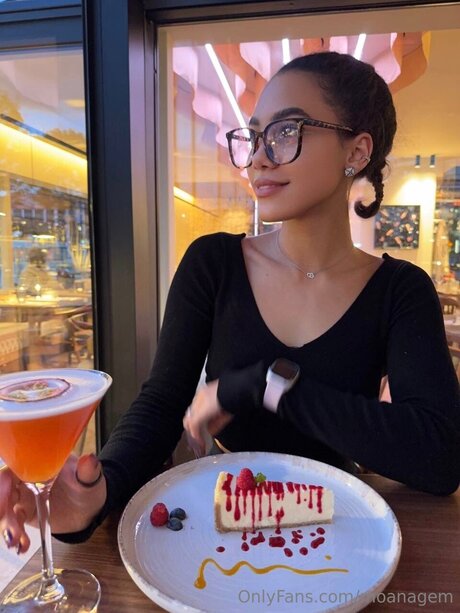 teen shemale onlyfans sex picture