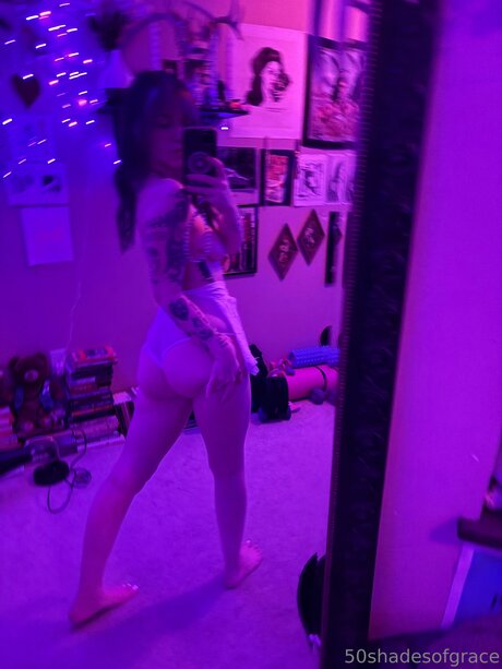 50shadesofgracexxxx8 naked star pictures