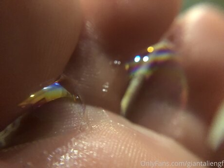 Giantaliengf model naked pic