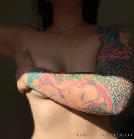 Hebexxx erotic star image