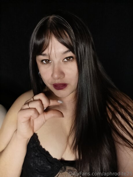 Aphrodite25 pretty model img