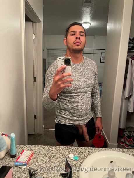 Gideonmazikeen nice star pictures