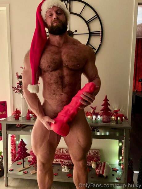 Pup Hulky star sex pic