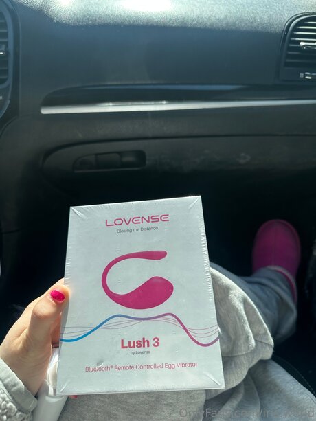 Iris World sexy actress picture