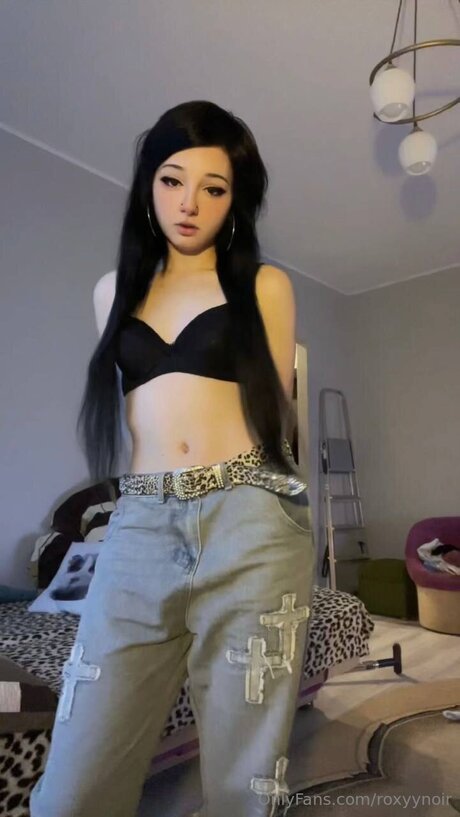 Roxyynoirrr star picture