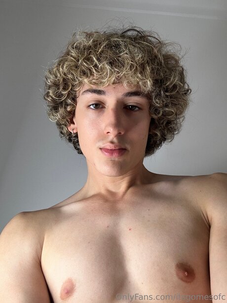 busty mom onlyfans art naked img