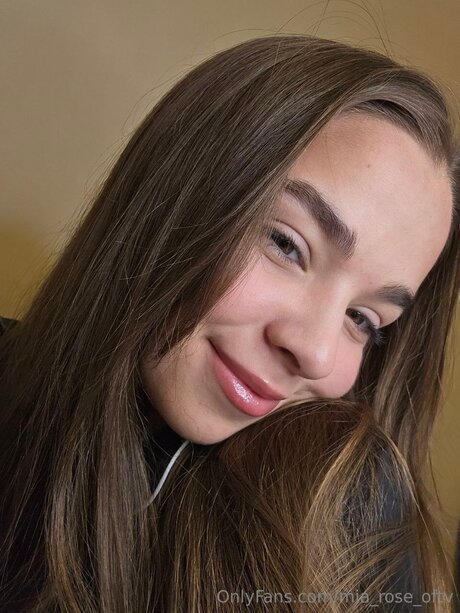 Mia Rose Oftv pornstar perfect pics