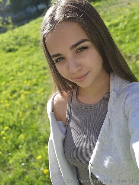 Mia Rose Oftv top model photos