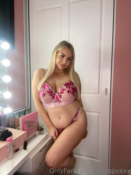 Jessfreexxx xxx model pic