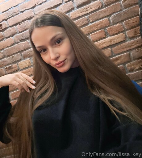 Lissa Key model high quality image