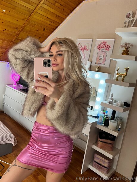 Therealsarahh model sexy img