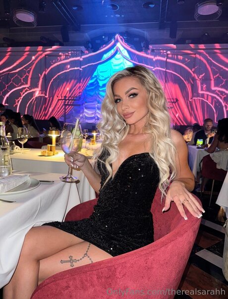 blonde shower onlyfans sexy nude image