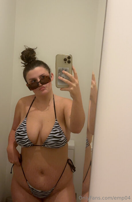 undressing onlyfans beautiful image