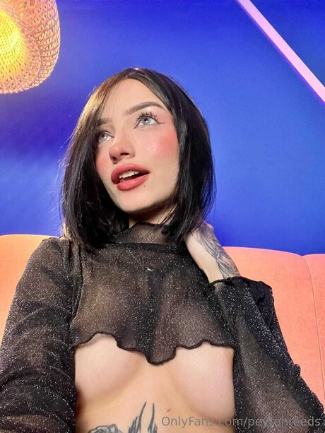 Peytonreeds model beautiful gallery