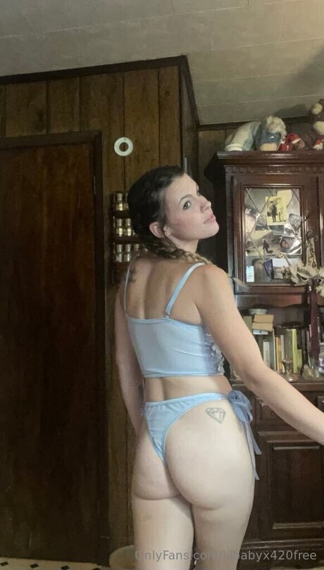 Lilbabyx420free erotic pornstar photos