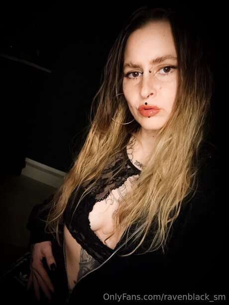 Ravenblack Sm pornstar naked image
