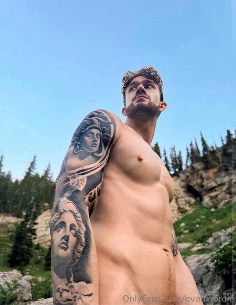 Evanxjordie xxx actress img