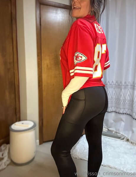 Crimsonmusewildfrisson pornstar perfect images