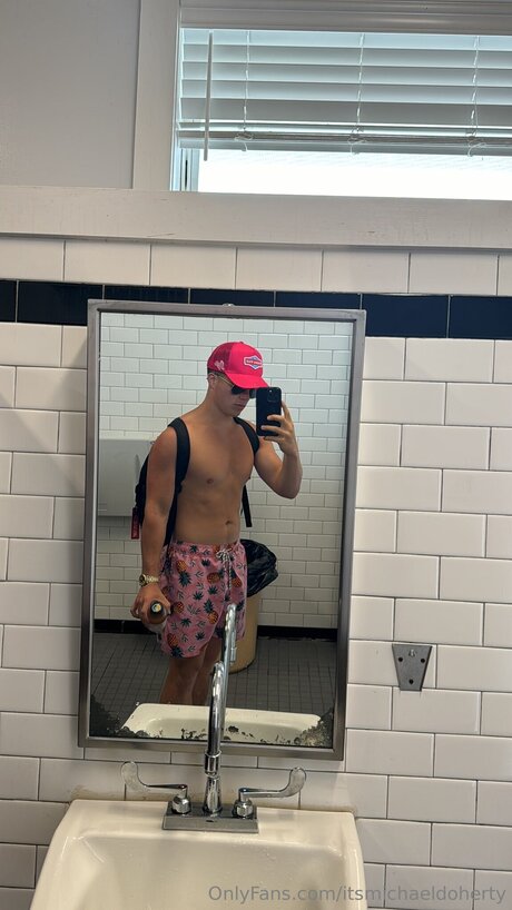 Itsmichaeldoherty sex model pic