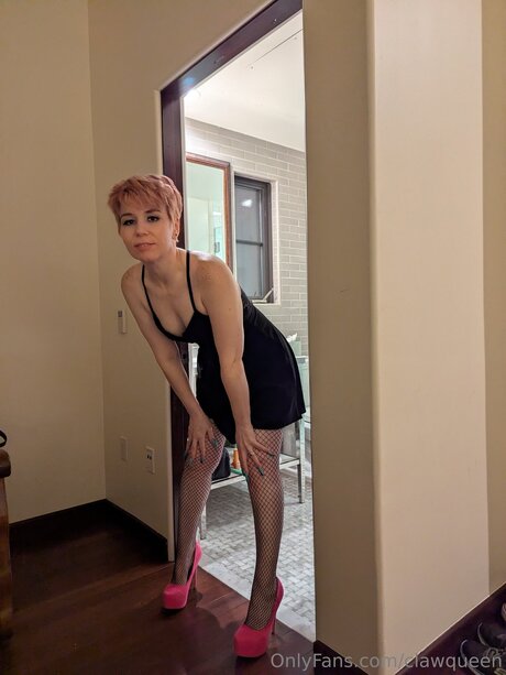 Clawqueen model art img