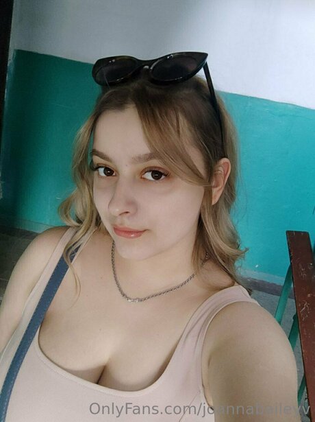 Joannabaileyv xxx actress pics