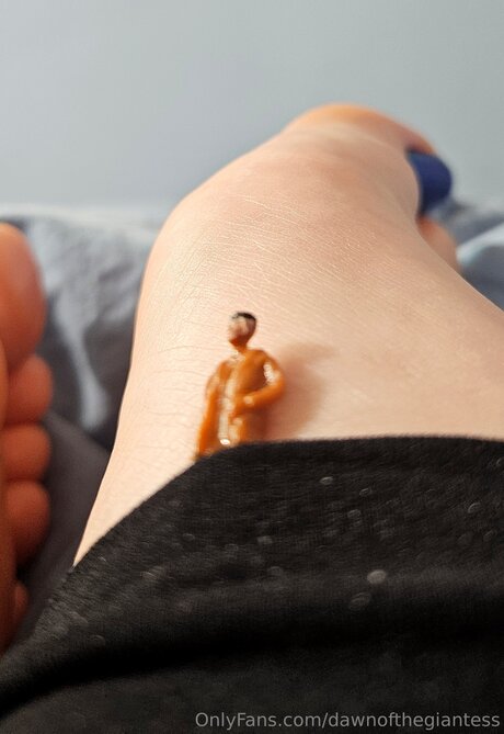 Dawnofthegiantess best model image