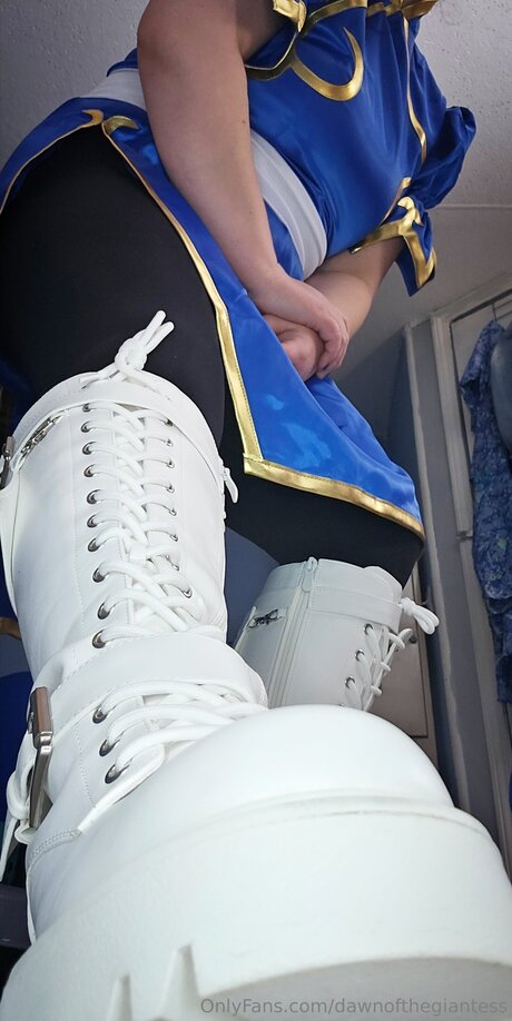 Dawnofthegiantess erotic actress img