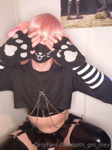 Goth Girl Riley star best img