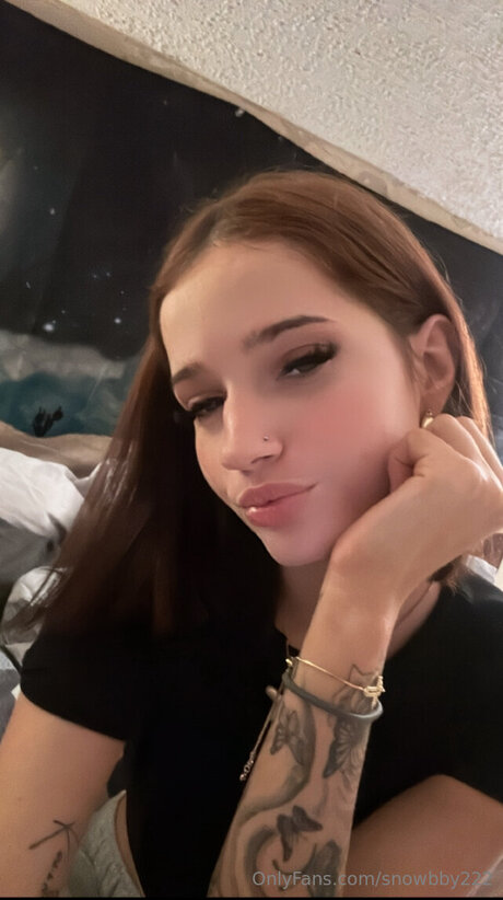 Snowwhyte222 model perfect picture