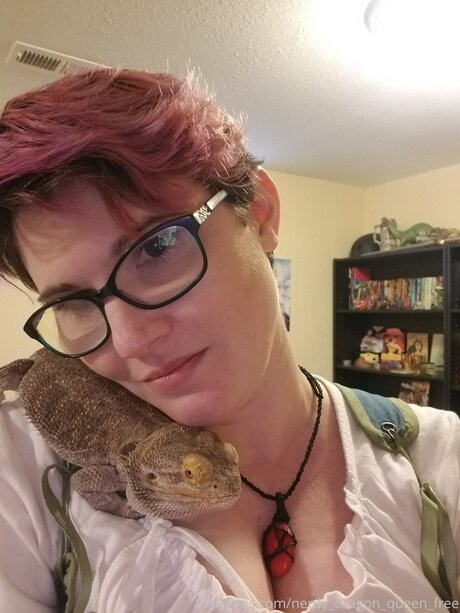 Nerdy Dragon Queen Free sex star galleries