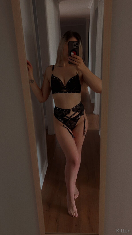 Skitzz star sexy picture