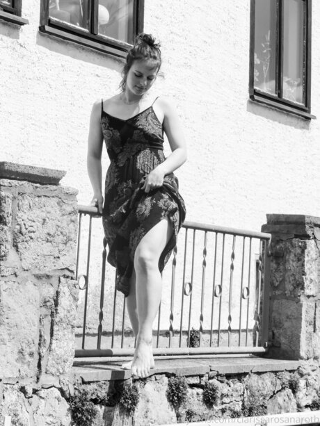 Clarissarosanaroth naked star images