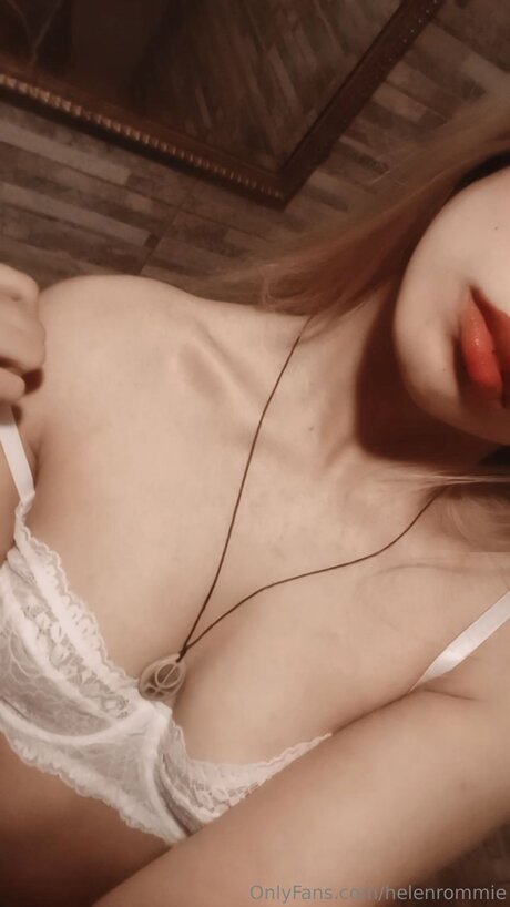 Helenrommie high quality pornstar picture