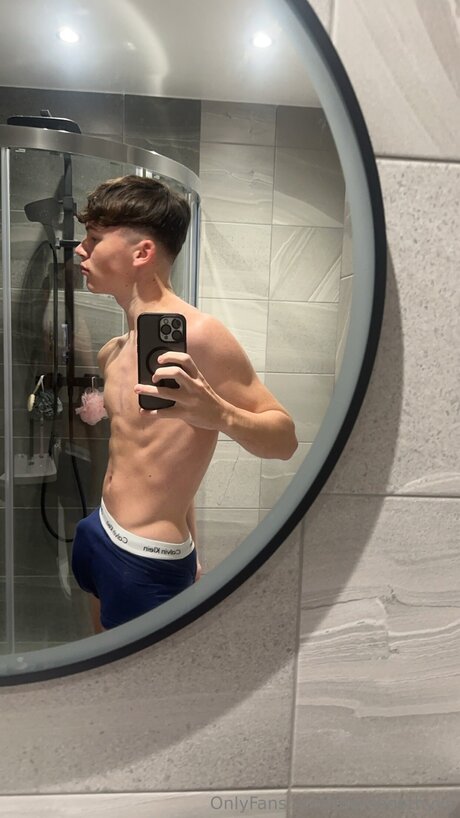 Lewisboothyvip best model pictures