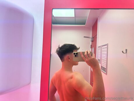 Secrettwunk model erotic galleries