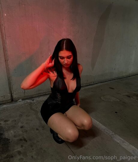 Soph Paigee adult model photo