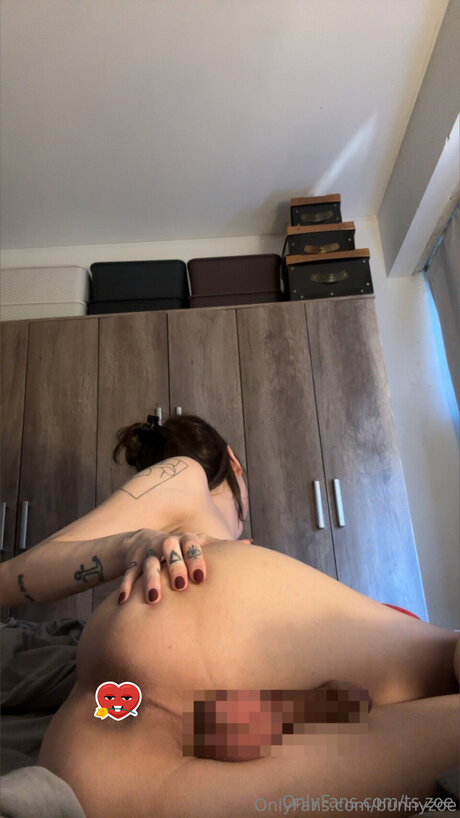 Bunnyzoe pornstar top img