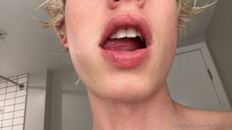 Fluffmoon pornographic star img