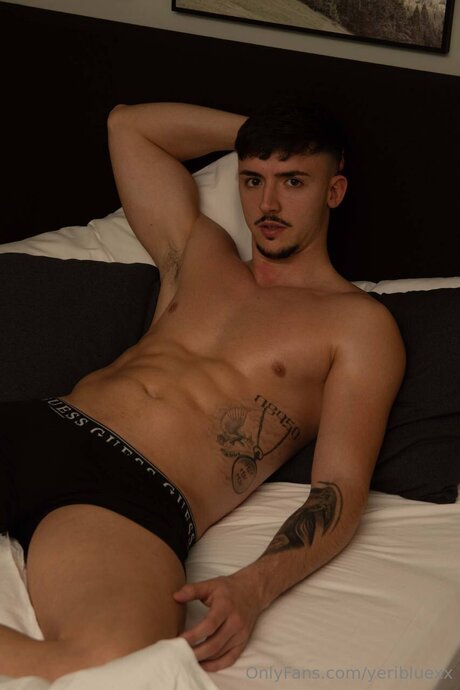 Yeribluexx pornstar nudes gallery