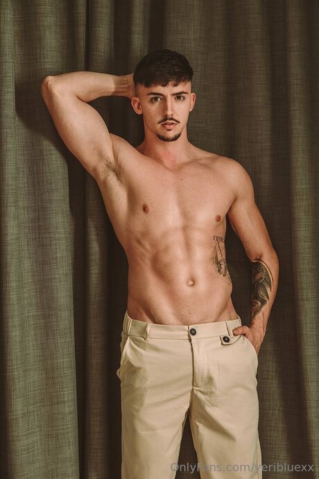 Yeribluexx star hot photos